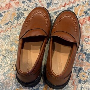 Old Navy women’s brown Loafers